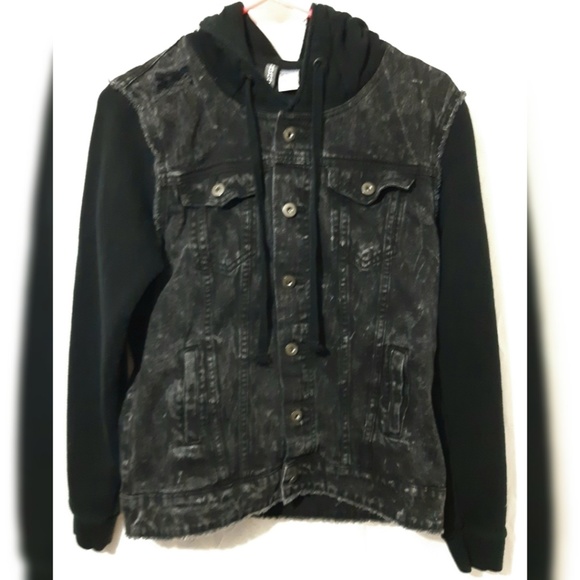 h and m black jean jacket
